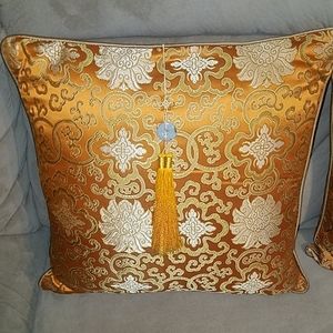 Decorative Pillows